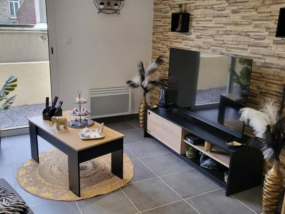 Apartamento Chez Aline Calais Exterior foto
